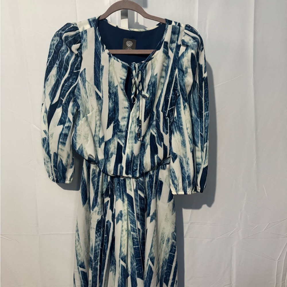 Vince Camuto Navy and Light Blue Dress Size 2